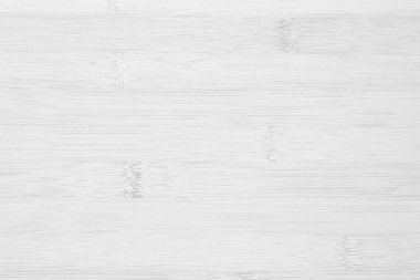 Beyaz ahşap masa dokusu arka plan, Üst Manzara. Soyut üst bar masa ahşap bambu desenli doğa. Duvarın klasik iç mutfağını tasarla. Ürünleri göstermek için bambu derisi kesme tahtası boş.