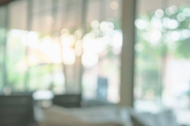 Arka plan için soyut bulanık kahve dükkanı ya da kafe. Bulanık restoran iç afişi. Hastane ve klinik Bokeh ile bulanık. Bahçede bulanık pencereler ve aydınlık oturma odası manzarası