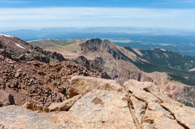 Pikes Tepesi 'nin zirvesinden görüntü, Colorado, ABD