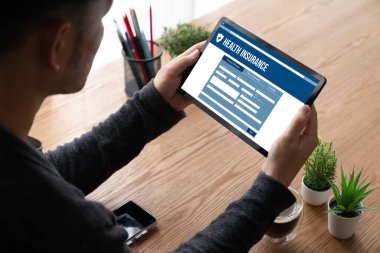 Kolay form doldurma için sağlık sigortası web sitesi mod kayıt sistemi