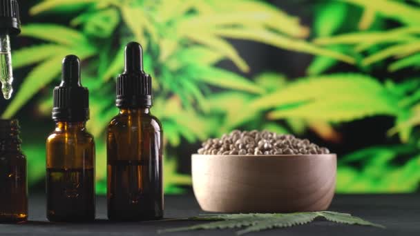 Handdruckpipette Cbd Fällt Flasche Legalisierten Cannabisöls Cannabis Labor Hanfsamen Cannabis — Stockvideo