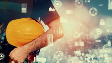 Gelecekteki bina inşaatı ve HUD hologram grafik tasarımı ile yaratıcı mühendislik projesi konsepti. İnşaat mühendisi, mimar ya da inşaat işçisi modern sivil teknoloji ile çalışıyor..