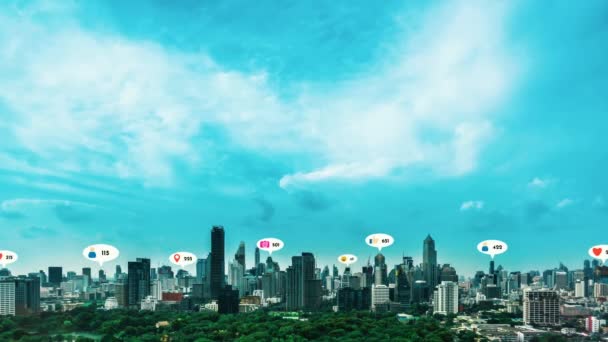 Ícones Mídia Social Sobrevoam Centro Cidade Mostrando Pessoas Conexão Reciprocidade — Vídeo de Stock