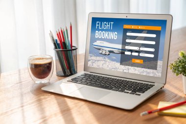 Online uçuş rezervasyon sitesi mod rezervasyon sistemi sağlar. Seyahat teknolojisi kavramı .