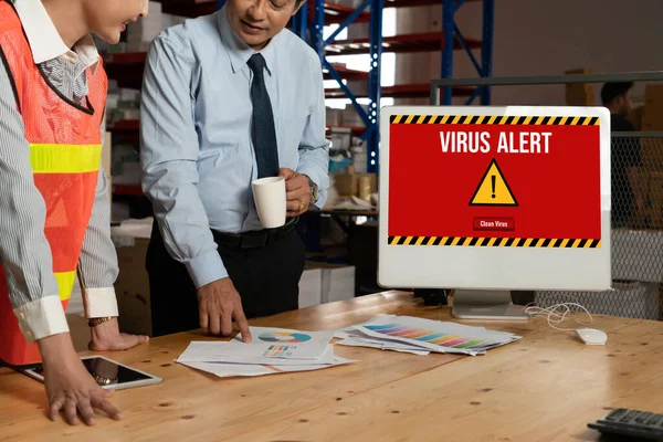 Virus Varning Datorskärmen Upptäckt Modish Cyberhot Hacker Datorvirus Och Malware — Stockfoto