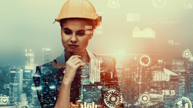 Gelecekteki bina inşaatı ve HUD hologram grafik tasarımı ile yaratıcı mühendislik projesi konsepti. İnşaat mühendisi, mimar ya da inşaat işçisi modern sivil teknoloji ile çalışıyor..