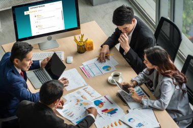 Şirket işleri için mod bilgisayar yazılımının müşteri deneyimi ve gözden geçirme analizi