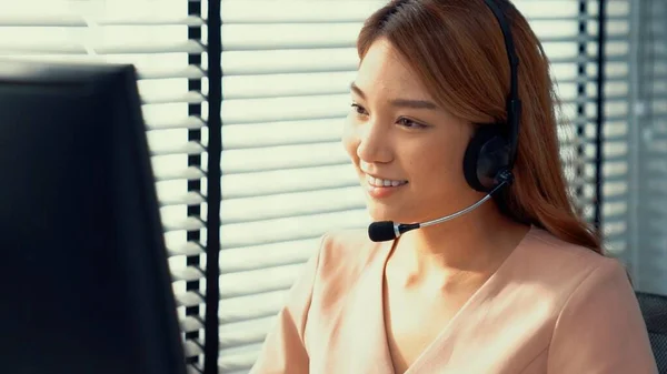 Competent Female Operator Working Computer While Talking Clients Concept Relevant — Stock fotografie