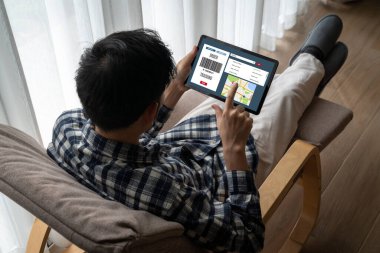 Ürün nakliyesi ve teslimatı için e-ticaret ve mod çevrimiçi iş izleme sistemi