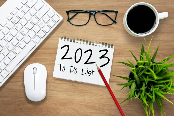 2023 Happy New Year Resolution Goal List Planans Setting Birou — Fotografie, imagine de stoc