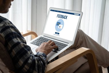 Müşteri geribildirim ve şirket işleri için mod bilgisayar yazılımı analizi