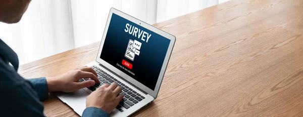 Formularz Ankiety Online Potrzeby Modalnego Gromadzenia Informacji Cyfrowych Sieci Internetowej — Zdjęcie stockowe