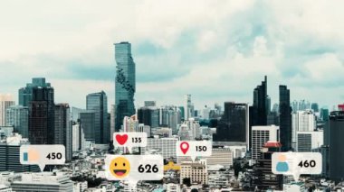 Sosyal medya simgeleri, sosyal ağ uygulama platformu üzerinden insanların karşılıklı bağlantılarını gösteriyor. Çevrimiçi toplum ve sosyal medya pazarlama stratejisi kavramı .