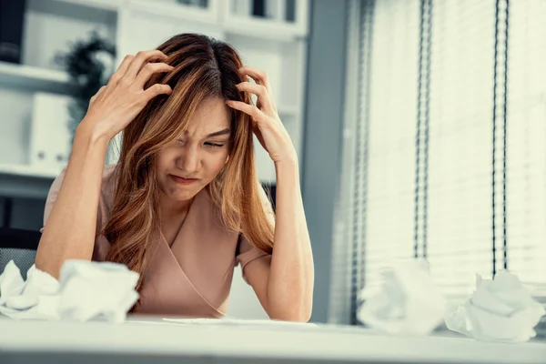 Competent Female Employee Who Has Become Completely Exhausted Result Overburdened — Stock Photo, Image