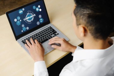 Kaliteli standartları karşılamak için mod çevrimiçi şirket işleri için uyum sistemi