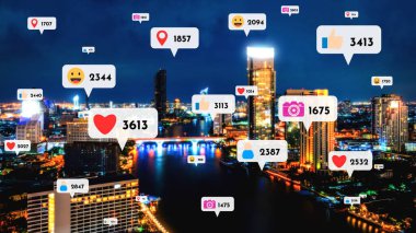 Sosyal medya simgeleri, sosyal ağ uygulama platformu üzerinden insanların karşılıklı bağlantılarını gösteriyor. Çevrimiçi toplum ve sosyal medya pazarlama stratejisi kavramı .