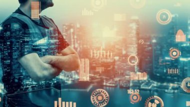 Gelecekteki bina inşaatı ve HUD hologram grafik tasarımı ile yaratıcı mühendislik projesi konsepti. İnşaat mühendisi, mimar ya da inşaat işçisi modern sivil teknoloji ile çalışıyor..