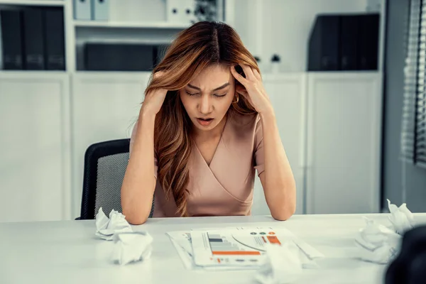 Competent Female Employee Who Has Become Completely Exhausted Result Overburdened — Stock Photo, Image