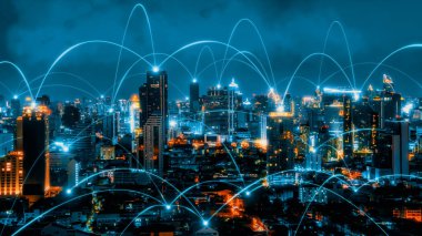 Şehir üzerinde bağlantı ağı karşılıklılığına sahip akıllı dijital şehir. Şehirdeki insanları birbirine bağlayan gelecek akıllı kablosuz dijital şehir ve sosyal medya ağı kavramı .