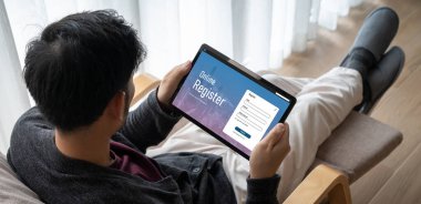 İnternet sitesinde mod form doldurmak için çevrimiçi kayıt formu
