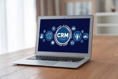 CRM işletme ve işletme için modern bilgisayarda müşteri ilişkileri yönetim sistemi