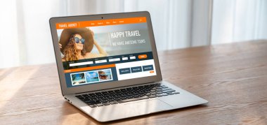 Model arama ve seyahat planlama için internet sitesi uçuş, otel ve tur rezervasyonları için anlaşma ve paket sunuyor