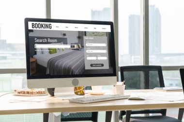 Çevrimiçi otel konaklama rezervasyon sitesi mod rezervasyon sistemi sağlar. Seyahat teknolojisi kavramı .