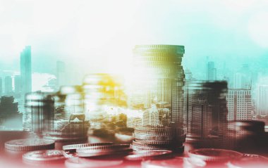Finans ve para teknolojisi iş refahı ve varlık yönetimi kavramı. Yaratıcı grafik, refah karı elde etmek için değerli varlıklara yatırım yaparak ekonomi ve mali büyümeyi gösteriyor .