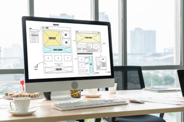 Web sitesi tasarım yazılımı çevrimiçi perakende ticaret ve e-ticaret için model şablonu sağlar