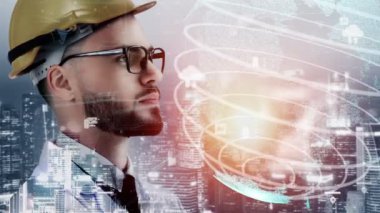 Gelecekteki bina inşaatı ve HUD hologram grafik tasarımı ile yaratıcı mühendislik projesi konsepti. İnşaat mühendisi, mimar ya da inşaat işçisi modern sivil teknoloji ile çalışıyor..