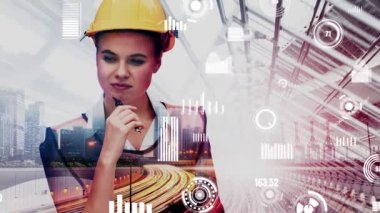 Gelecekteki bina inşaatı ve HUD hologram grafik tasarımı ile yaratıcı mühendislik projesi konsepti. İnşaat mühendisi, mimar ya da inşaat işçisi modern sivil teknoloji ile çalışıyor..