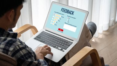 Müşteri geribildirim ve şirket işleri için mod bilgisayar yazılımı analizi