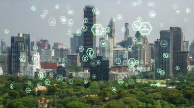 Çevre kirliliğini azaltmak ve ESG hedeflerine ulaşmak için temiz enerji, geri dönüşüm ve sıfır atık yönetimi yoluyla sürdürülebilir değişim kavramına doğru kayan yeşil şehir teknolojisi .