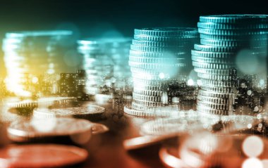 Finans ve para teknolojisi iş refahı ve varlık yönetimi kavramı. Yaratıcı grafik, refah karı elde etmek için değerli varlıklara yatırım yaparak ekonomi ve mali büyümeyi gösteriyor .