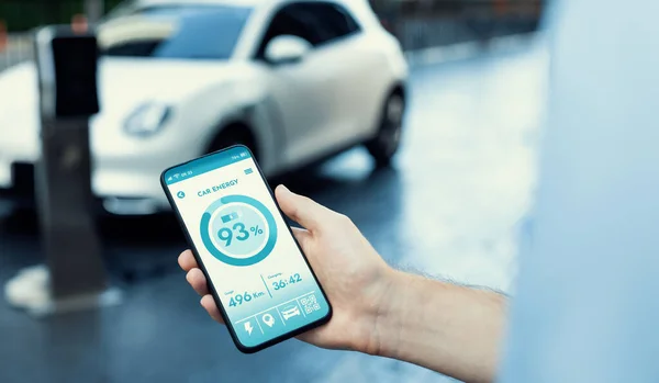 Closeup Progressive Businessman Look Cars Battery Status Application Smart Phone — Foto de Stock