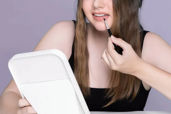 Beautiful Young Girl Perfect Skin Makeup Apply Pink Lipstick Herself — Stockfoto