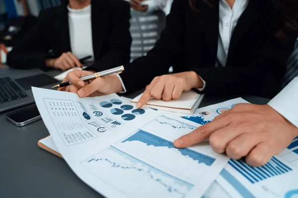 Closeup Dashboard Meeting Desk Businesspeople Analyzing Planning Business Strategy Hands — Foto de Stock