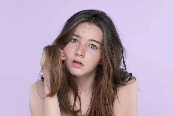Beautiful Girl Feel Sad Worry Her Damaged Hair Isolated Background — Stockfoto
