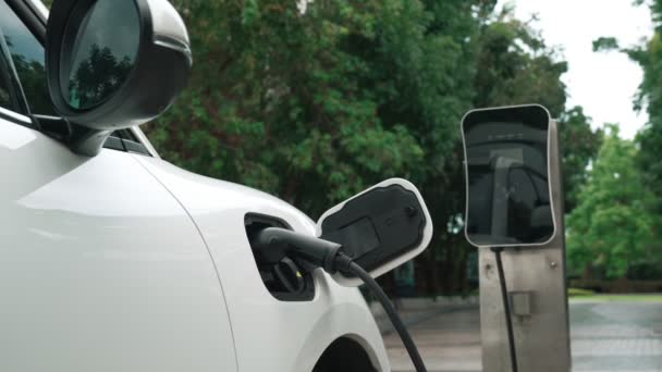 Progressive Sustainability Energy Concept Electric Car Parking Recharging Next Home — Stock Video