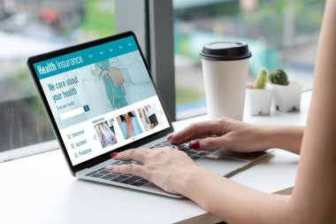 Kolay form doldurma için sağlık sigortası web sitesi mod kayıt sistemi