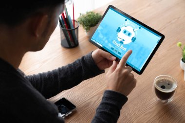 Müşteri sorularına otomatik olarak cevap veren mod çevrimiçi iş için Chatbot yazılım uygulaması