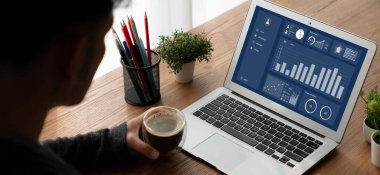 İş veri paneli pazarlama stratejisi planlaması için mod ticari zeka analizi sağlar