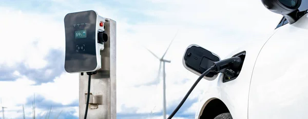 Progressive Combination Wind Turbine Car Future Energy Infrastructure Electric Vehicle — Φωτογραφία Αρχείου