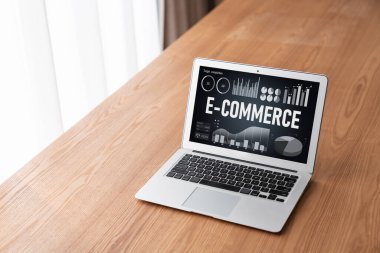 E-ticaret veri yazılımı çevrimiçi perakende şirketine satış analizi için mod gösterge tablosu sağlar