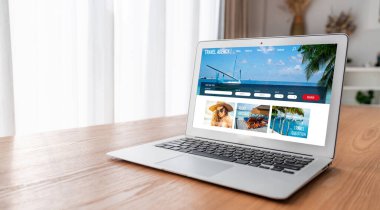 Model arama ve seyahat planlama için internet sitesi uçuş, otel ve tur rezervasyonları için anlaşma ve paket sunuyor