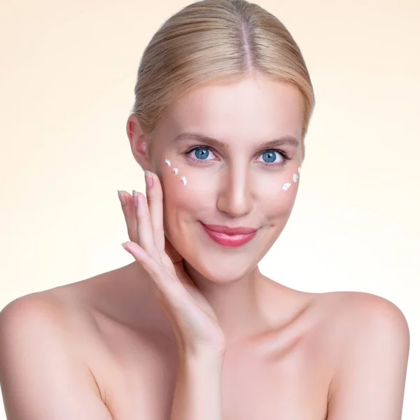 Personable Beautiful Perfect Clean Skin Soft Makeup Woman Finger Applying — Photo