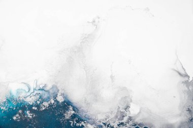 Soyut arkaplan için özgün tablodaki mermer mürekkep soyut sanat. Boyama, ombre alkol mürekkebinin pürüzsüz mermer arkaplan desenini yaratmak için yüksek kaliteli kağıt dokusuna boyanmış. .