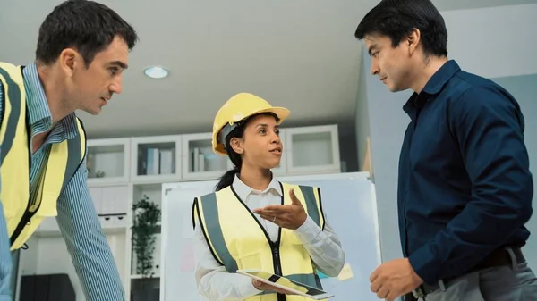 Engineers Competent Employer Discussing Plans Blueprints Together Tablet Office Concept — Stockfoto