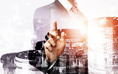 Businessman analyst working with digital finance business data graph showing technology of investment strategy for perceptive financial business decision. Digital economic analysis technology concept.