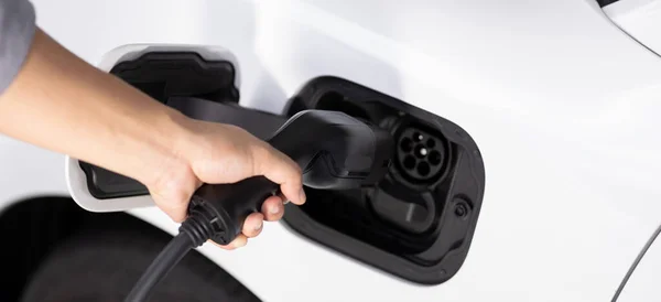 Closeup Focus Hand Insert Charger Plug Electric Vehicle Charging Station — Stock Photo, Image